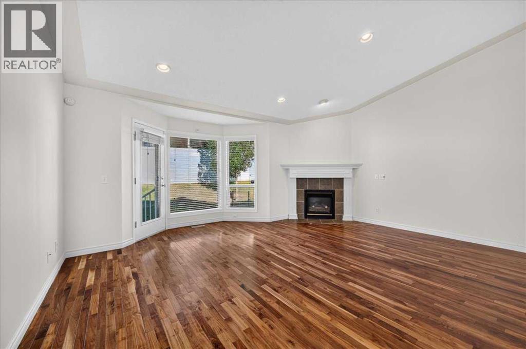 21 Strathearn Gardens SW - 11
