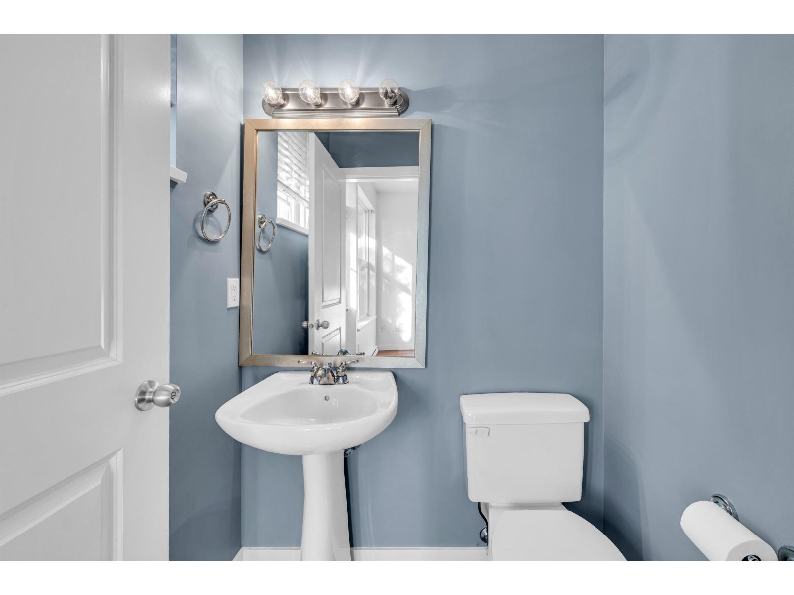 2 Bed, 3 Bath House for Sale in Langley – 46 20460 66 AVENUE, Langley – MLS# R3153304 - Image 10