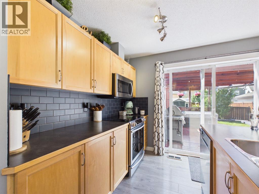 2049 New Brighton Gardens SE - 17