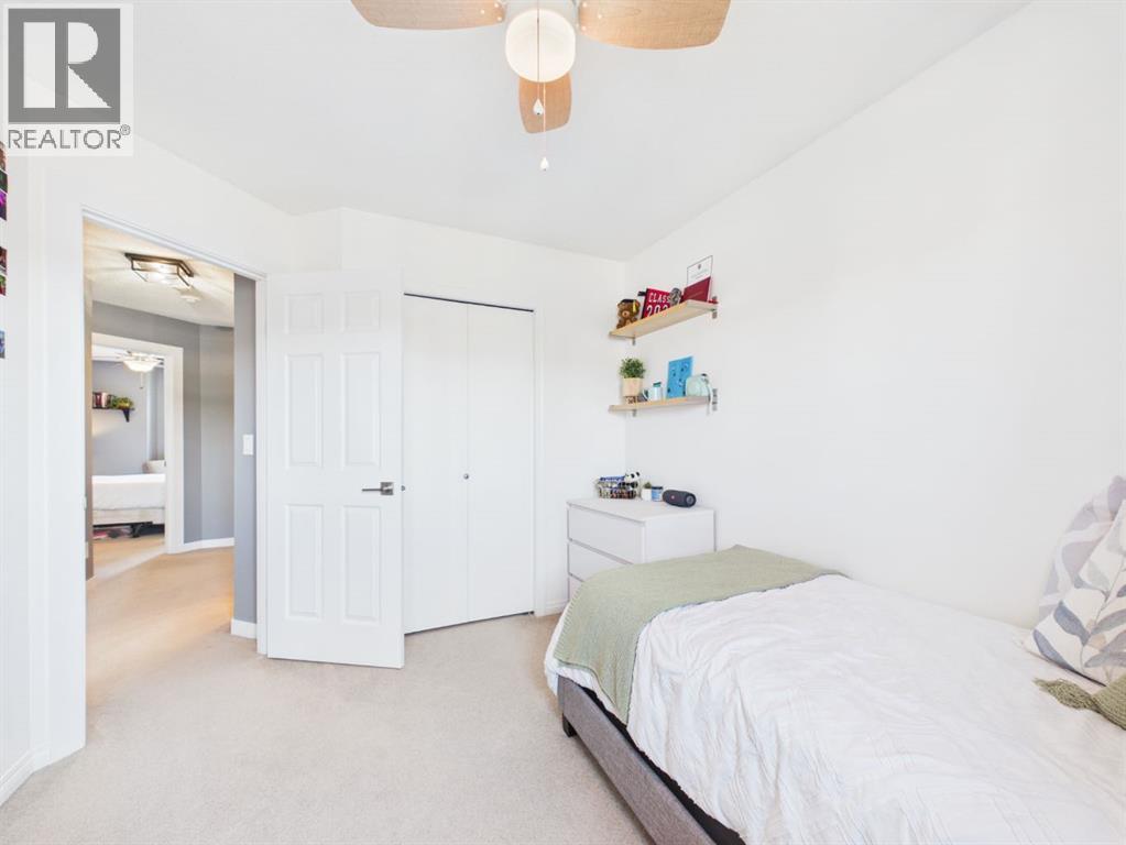 2049 New Brighton Gardens SE - 29
