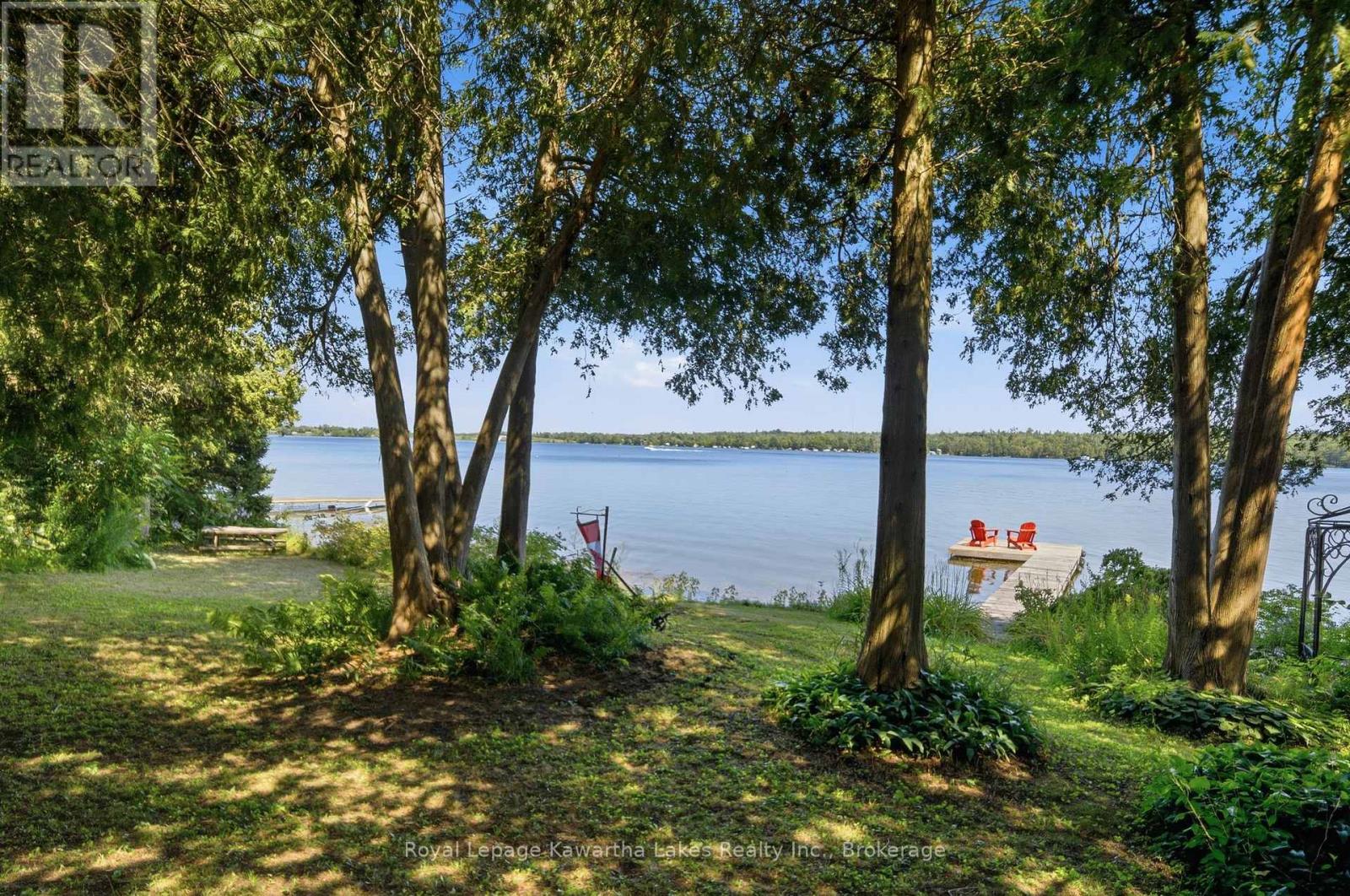 100 PINEWOOD BOULEVARD - Image 38