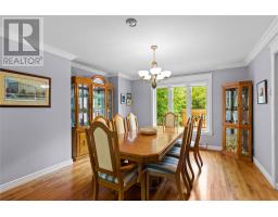 48 Squires Avenue thumbnail 12