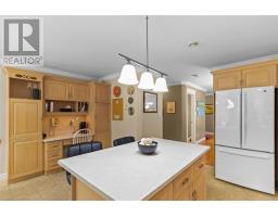 48 Squires Avenue thumbnail 15