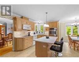 48 Squires Avenue thumbnail 14