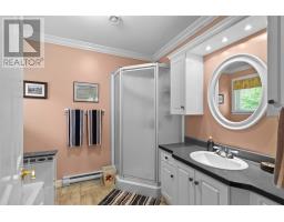 48 Squires Avenue thumbnail 21