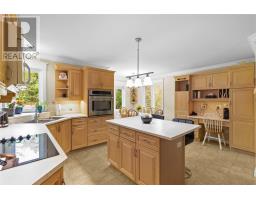48 Squires Avenue thumbnail 13
