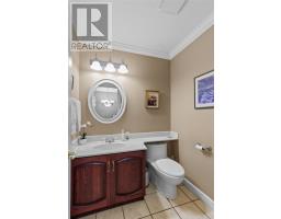 48 Squires Avenue thumbnail 25