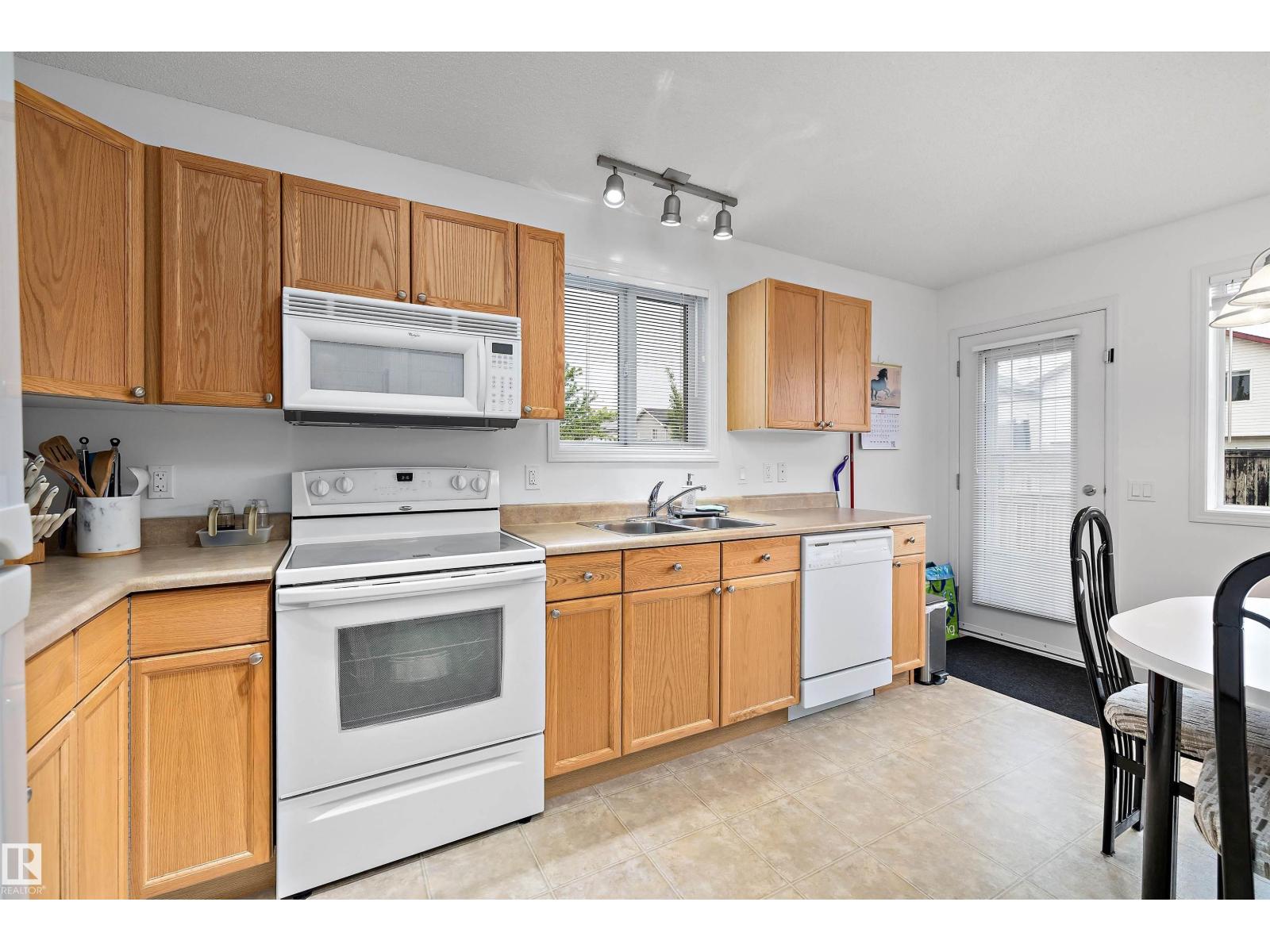 3344 24 AV NW - Image 14