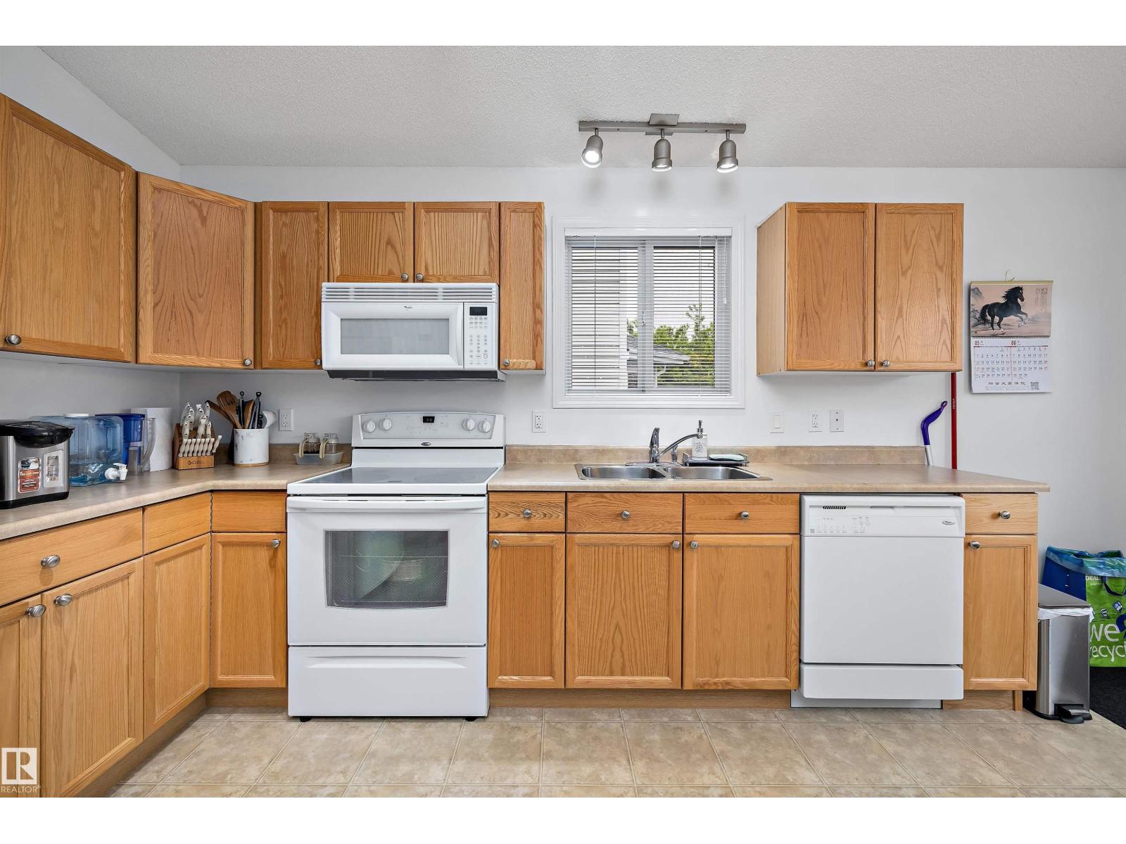3344 24 AV NW - Image 15
