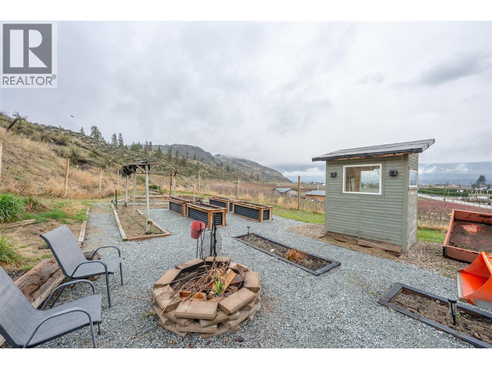 1418 FAIRVIEW Road - 76