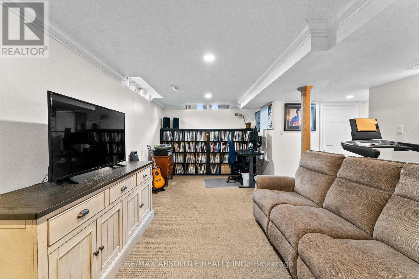 32 GREER STREET - 16