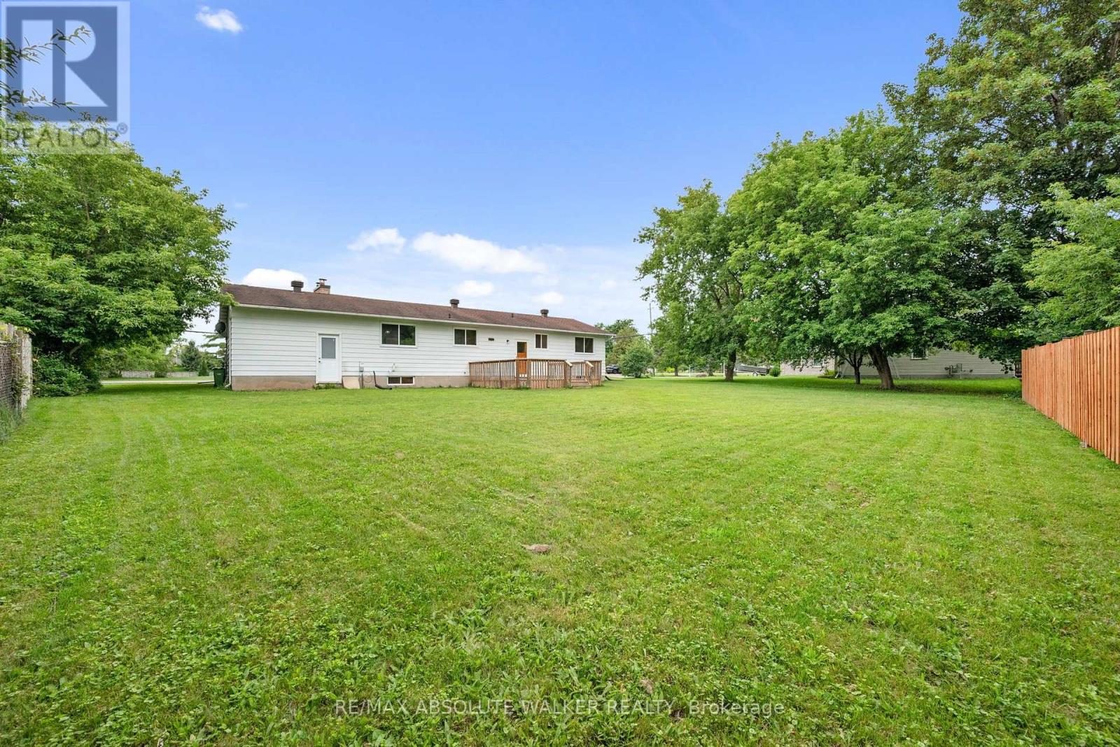 3 Bed, 2 Bath House for Sale in Ottawa – 1447 STAGECOACH ROAD, Ottawa – MLS# X13645400 - Image 34