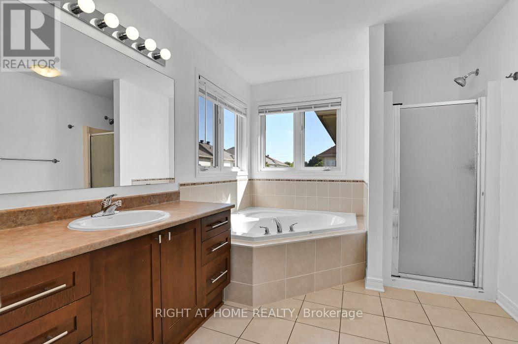 196 LAMPLIGHTERS DRIVE - 20