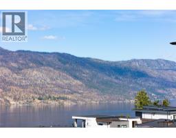 3608 Sagehill Court, Kelowna, BC V1V3G2 Photo 6