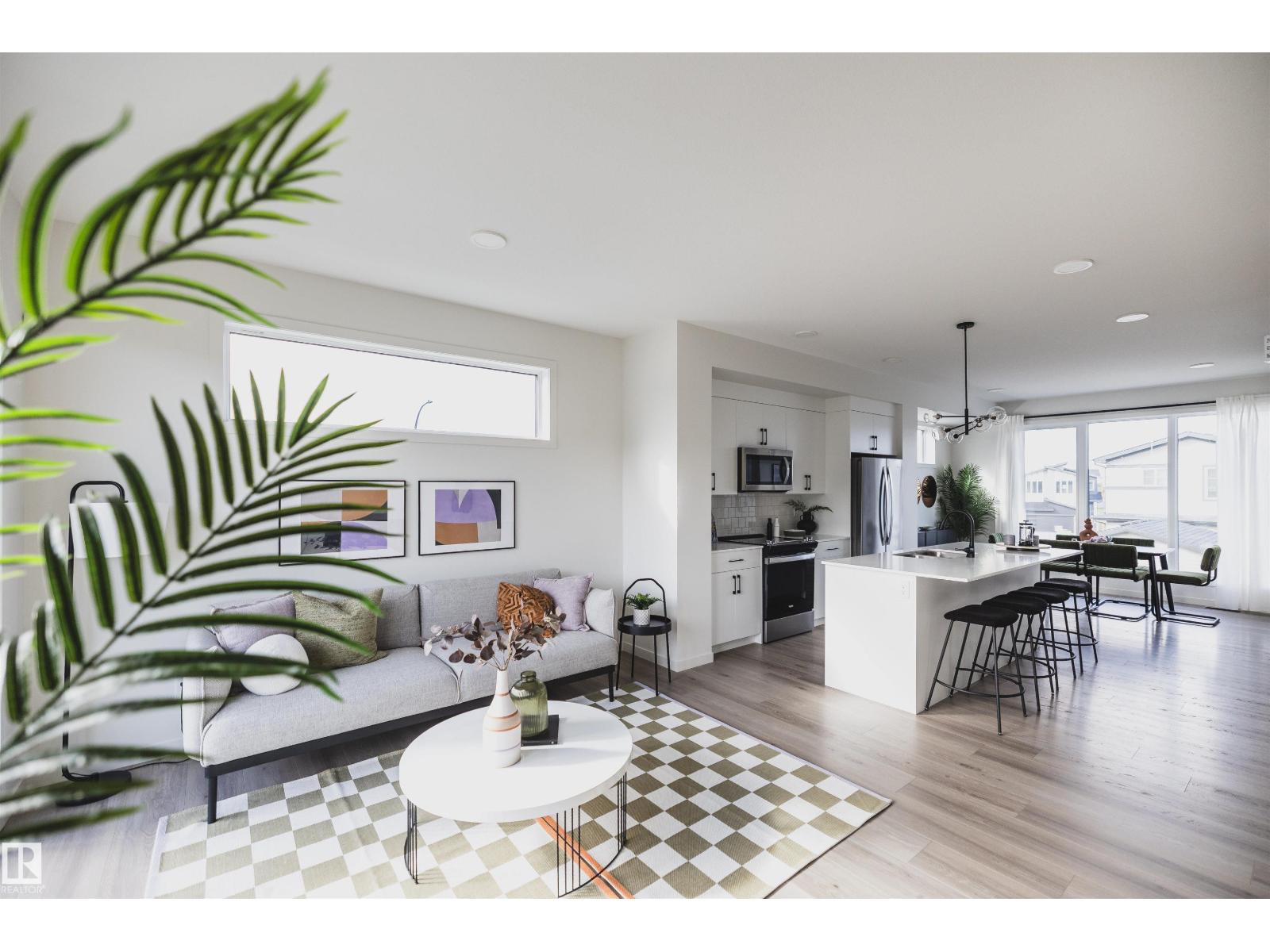 7 Roseburn Trail - 2