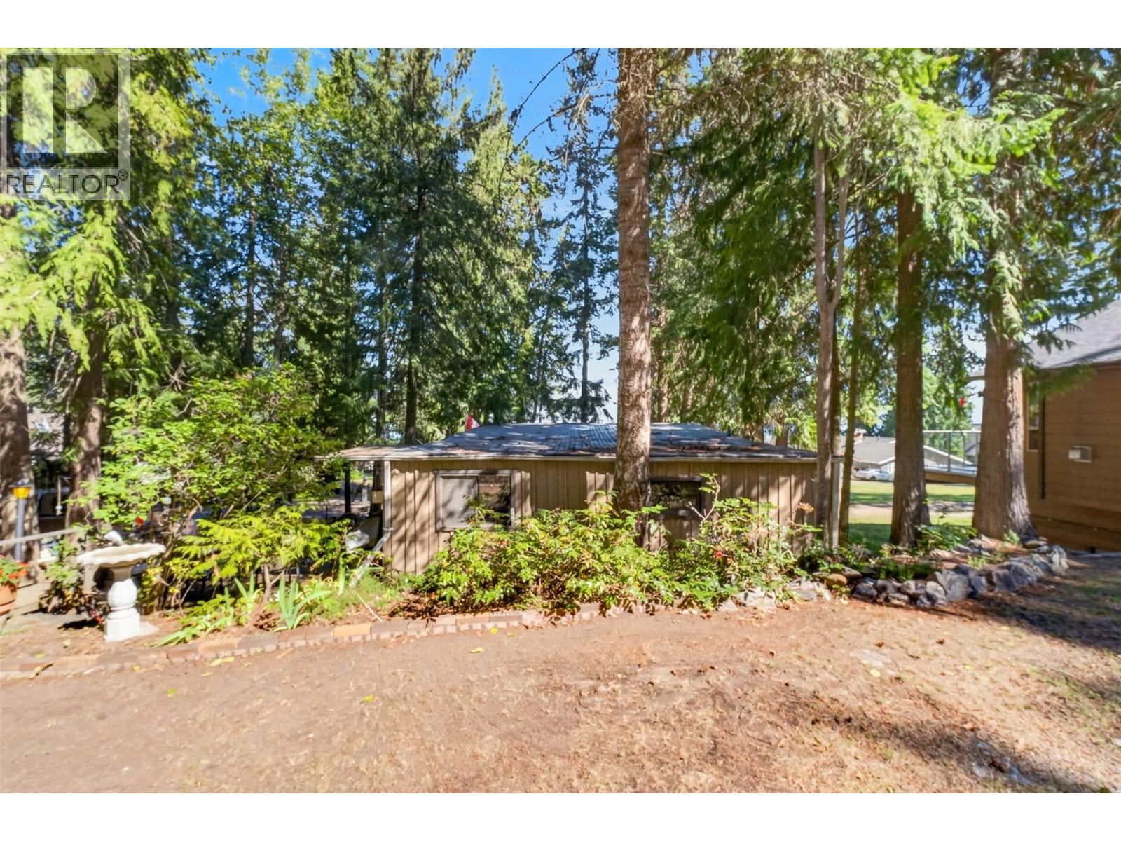 #110 1837 Archibald Road - 40