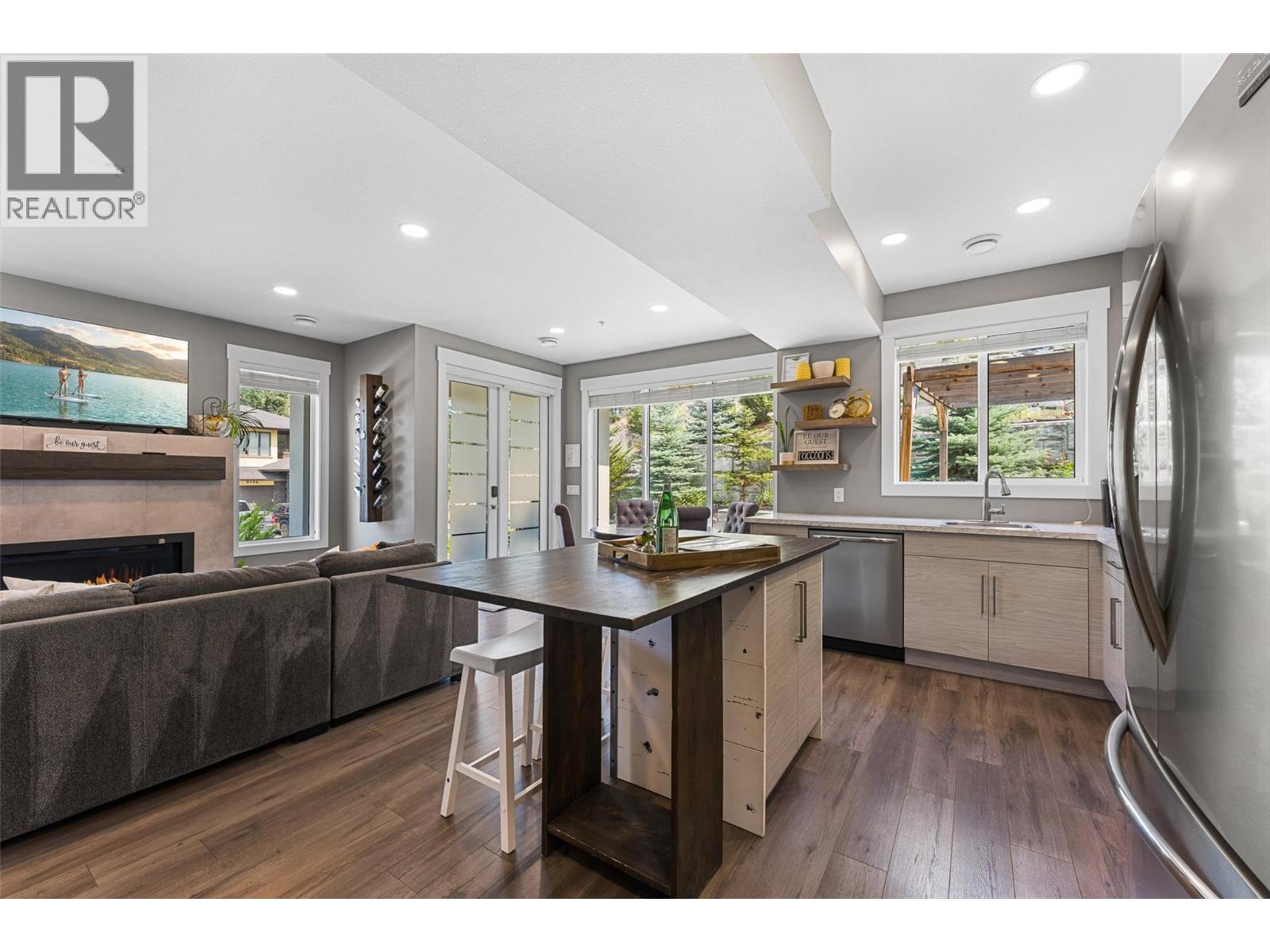 8819 Heritage Drive - 35