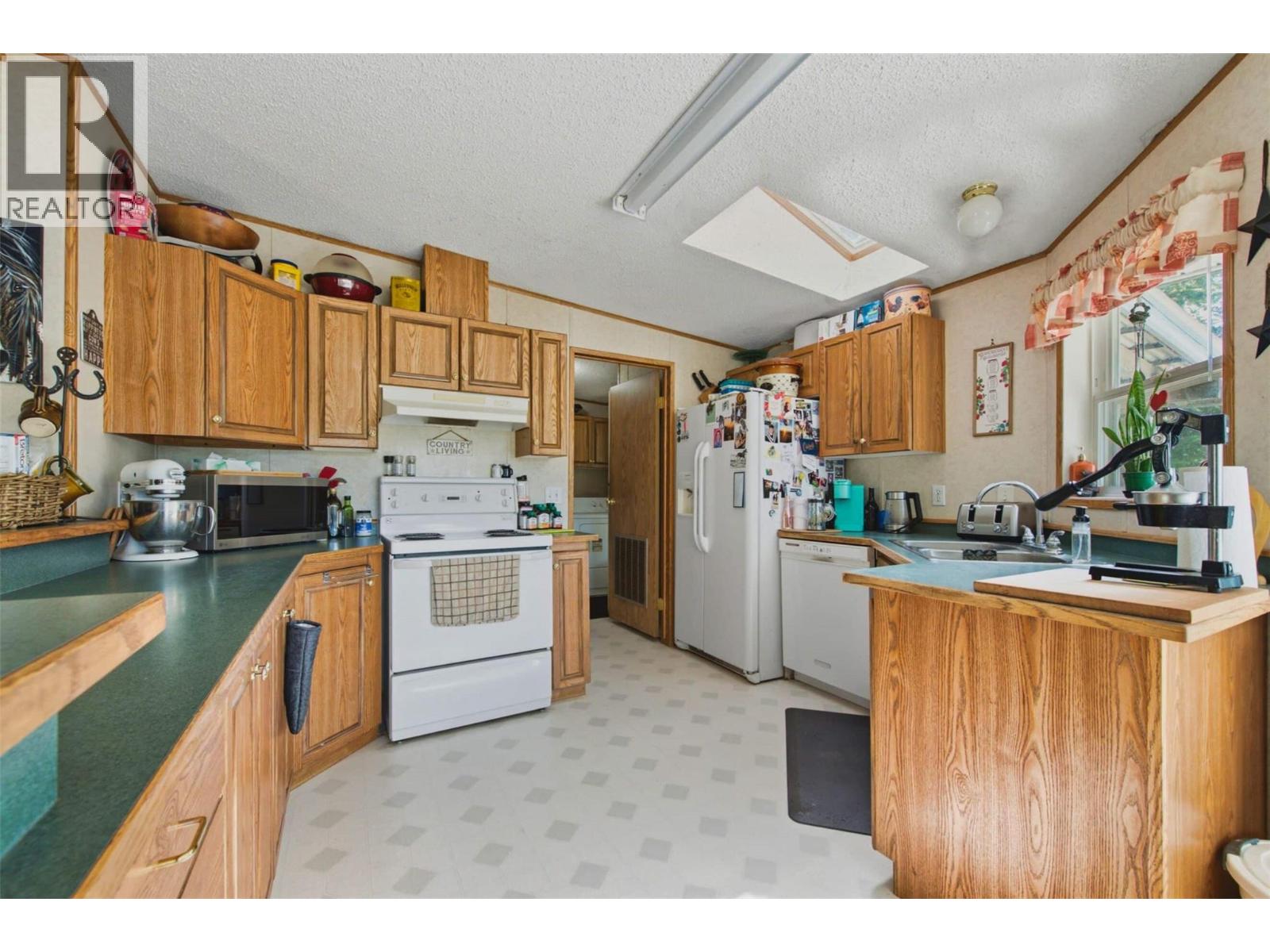 85 Candide Drive - Image 15