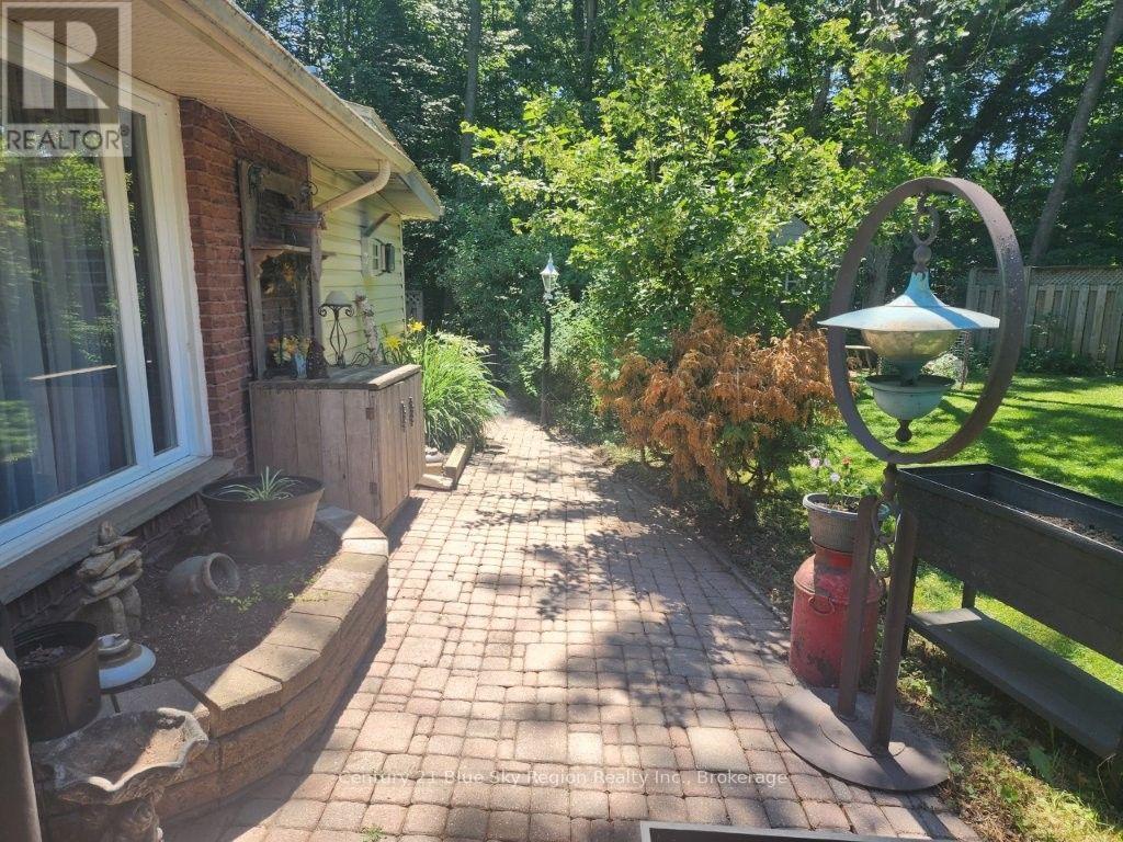 14 BIRCH STREET - 28