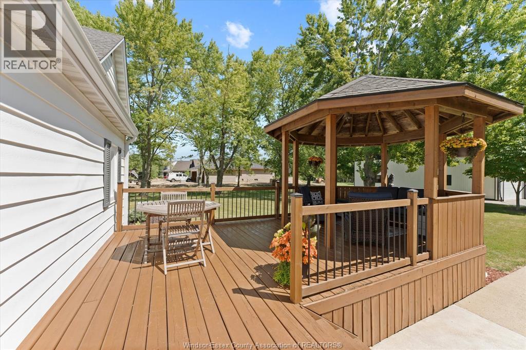768 WEST BELLE RIVER ROAD - 27