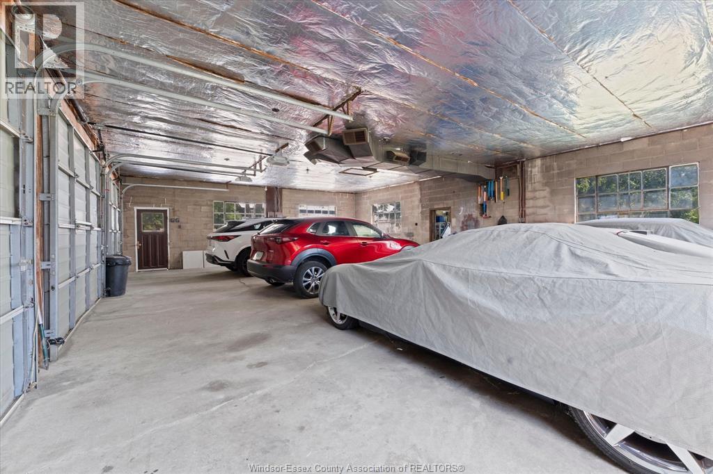 768 WEST BELLE RIVER ROAD - 30