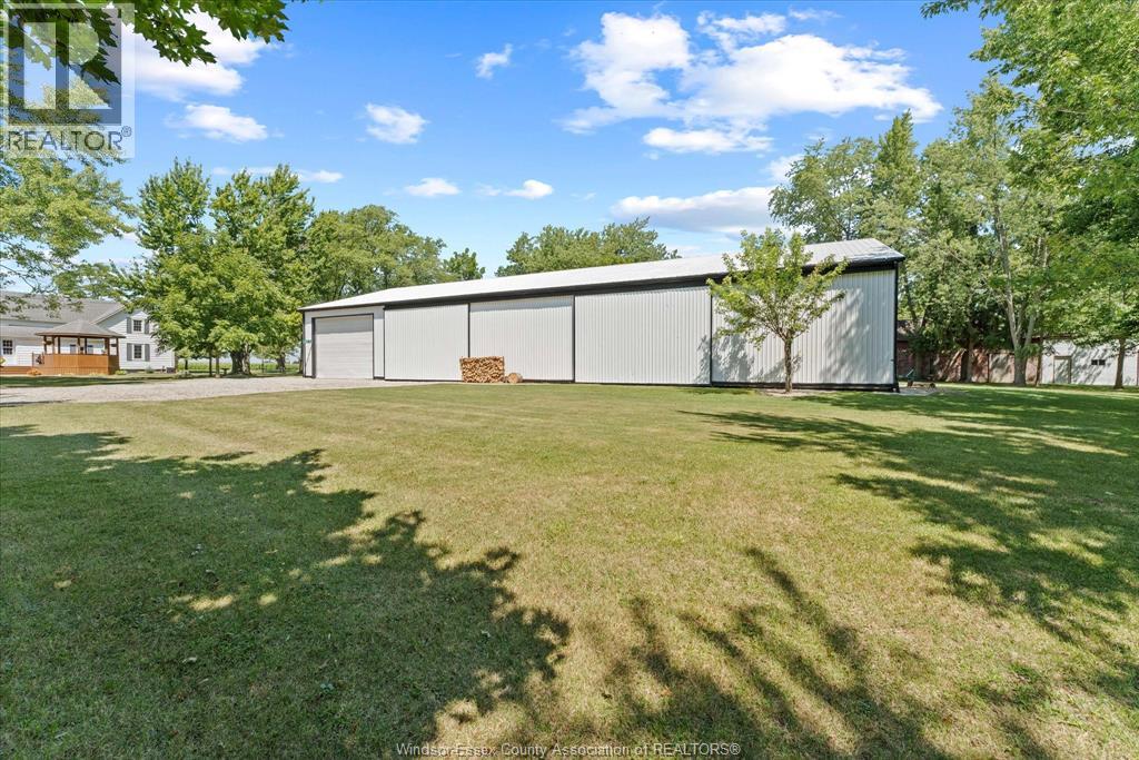 768 WEST BELLE RIVER ROAD - 32