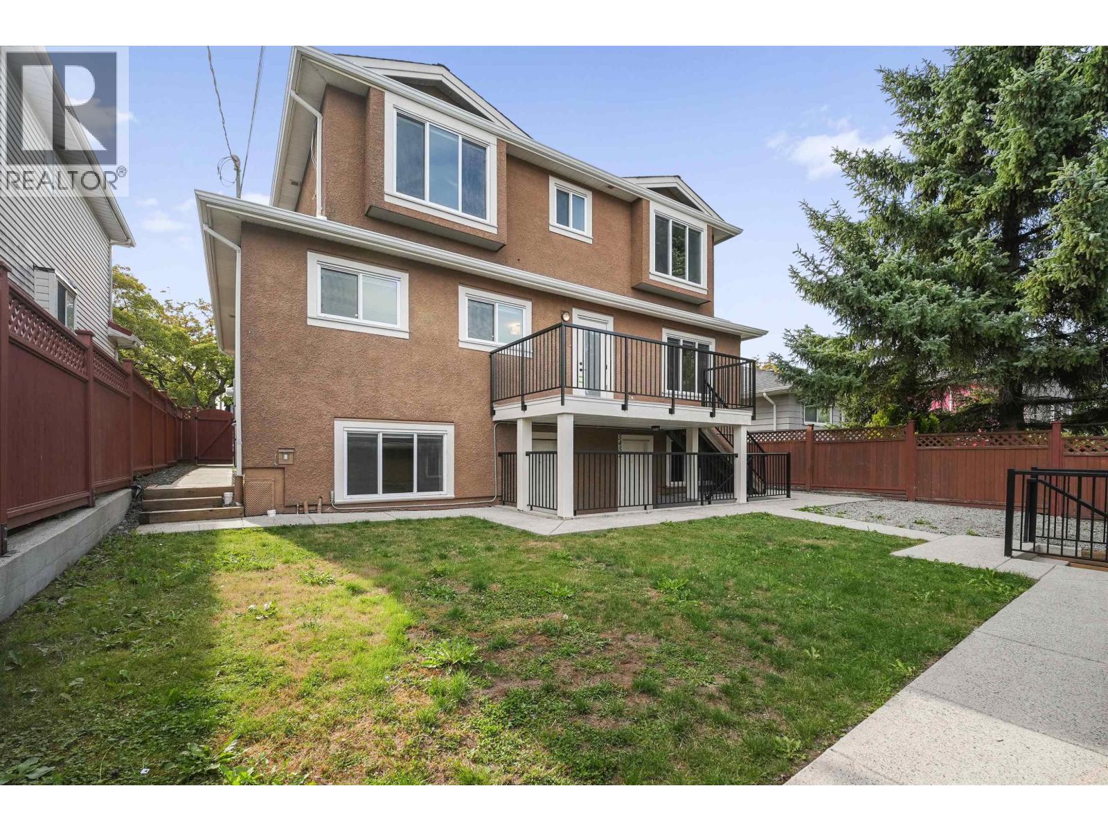 8 Bed, 6 Bath House for Sale in Vancouver – 5454 SLOCAN ST STREET, Vancouver – MLS# R3153283 - Image 34