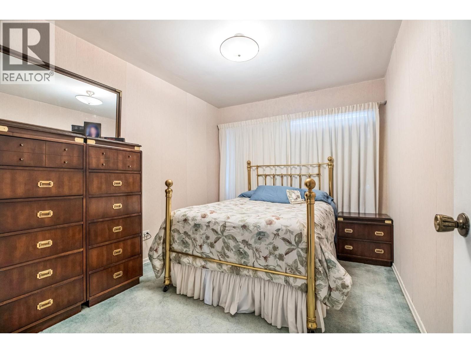 16 N HYTHE AVENUE, Burnaby