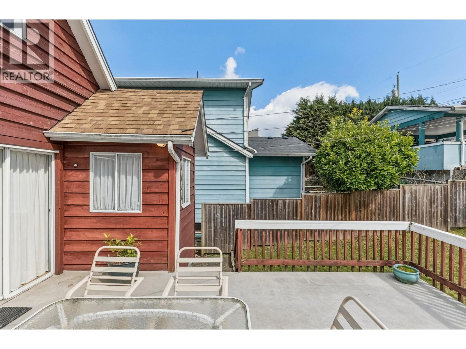 16 N HYTHE AVENUE, Burnaby
