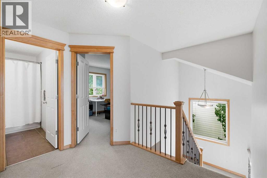 54 Rockyledge Rise NW - 24