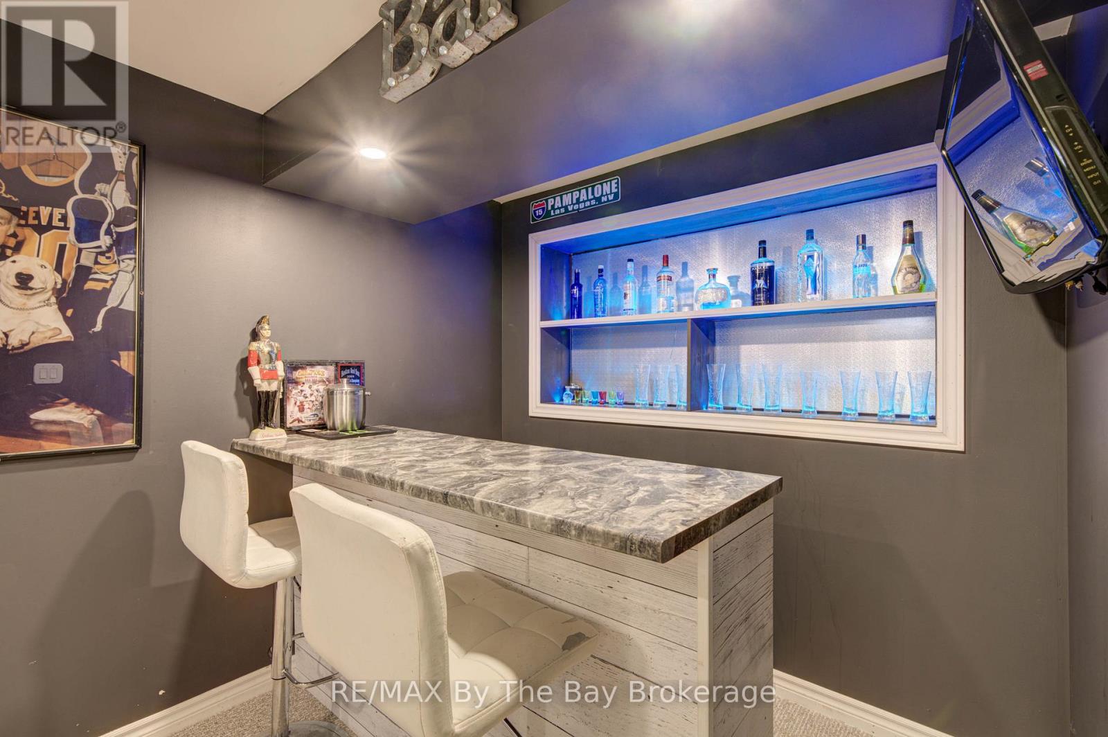 88 WESLEY AVENUE - 34