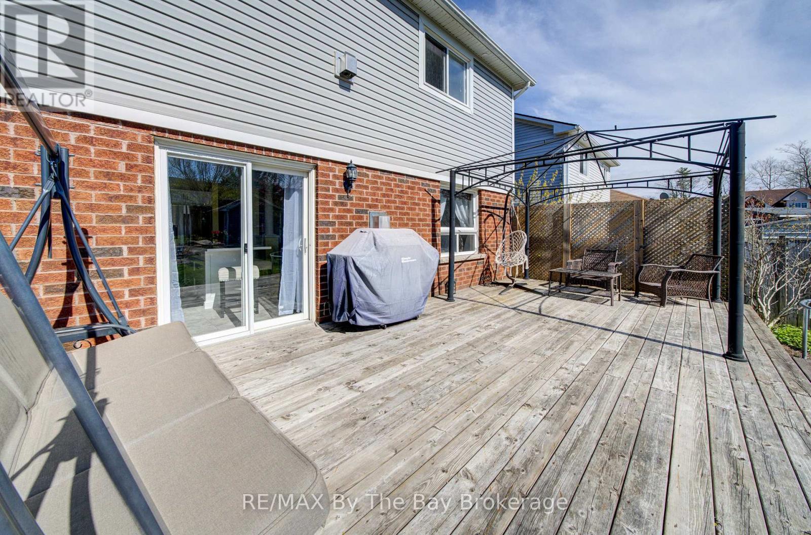 88 WESLEY AVENUE - 37