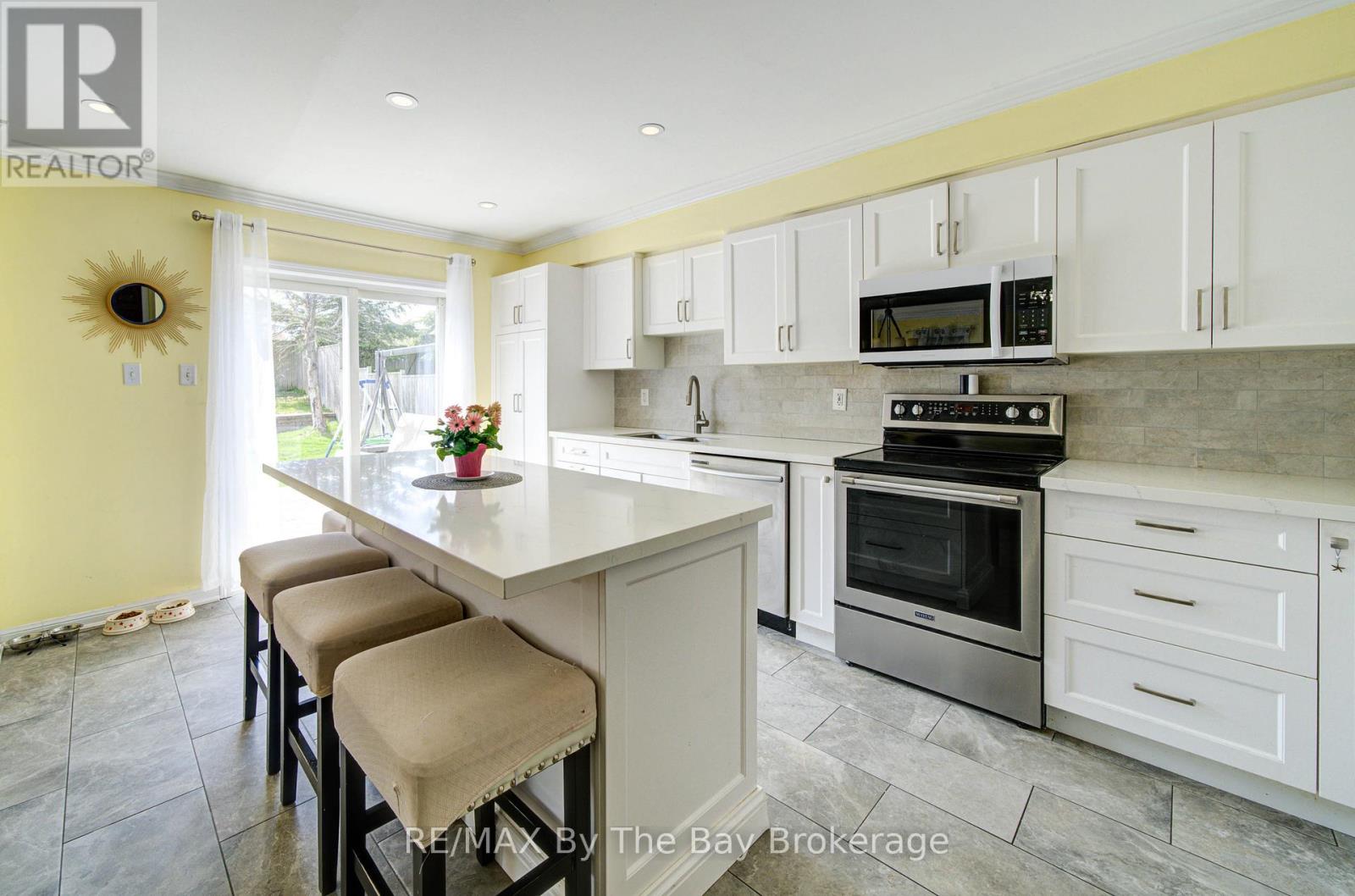 88 WESLEY AVENUE - 6