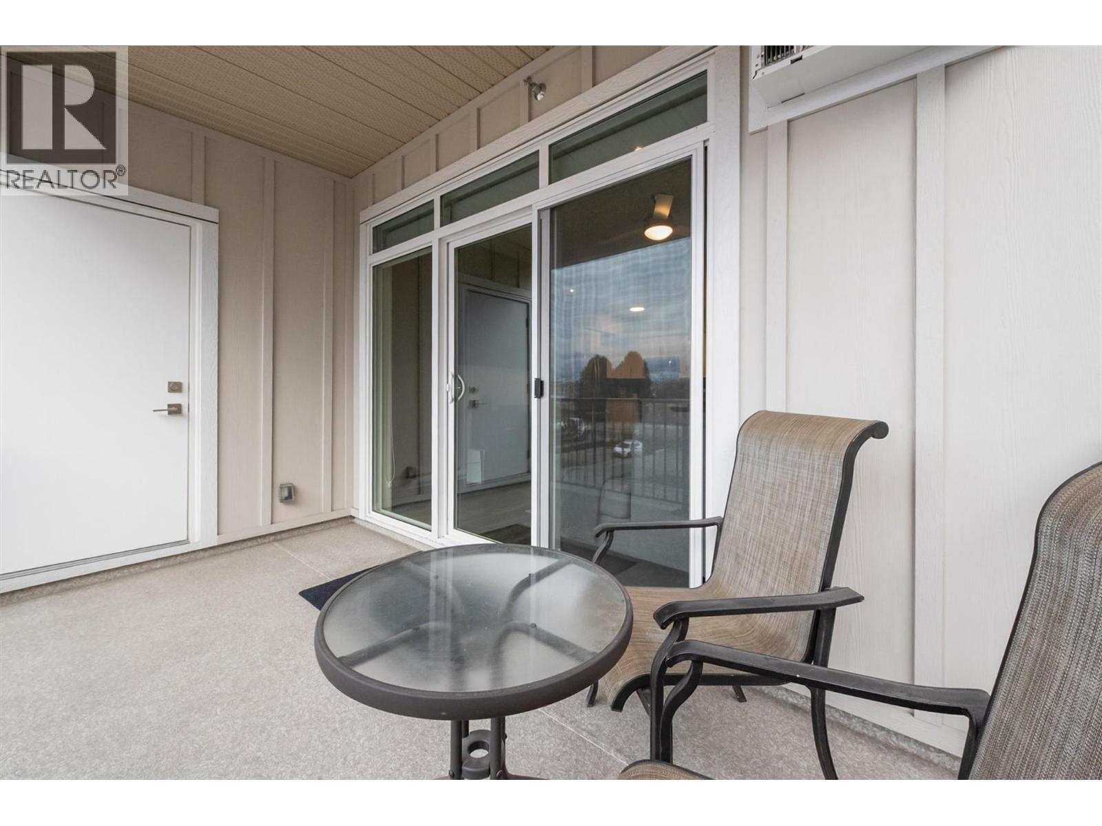 201 3090 Burtch Road, Kelowna