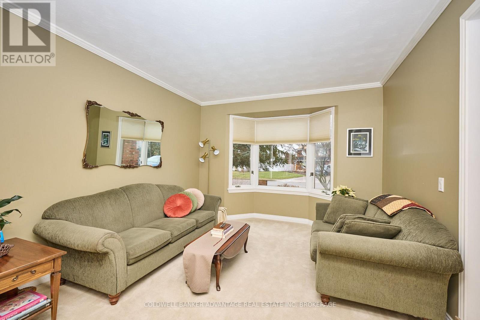 28 DIXON CRESCENT - Image 12
