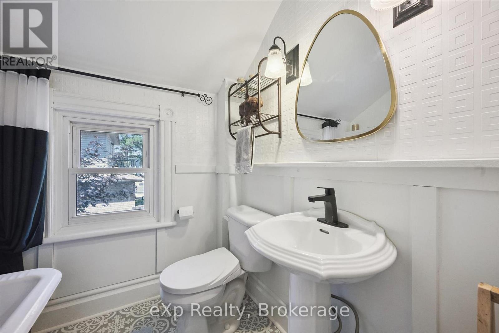650 ST DAVID ST, NORTH ROAD - Image 24