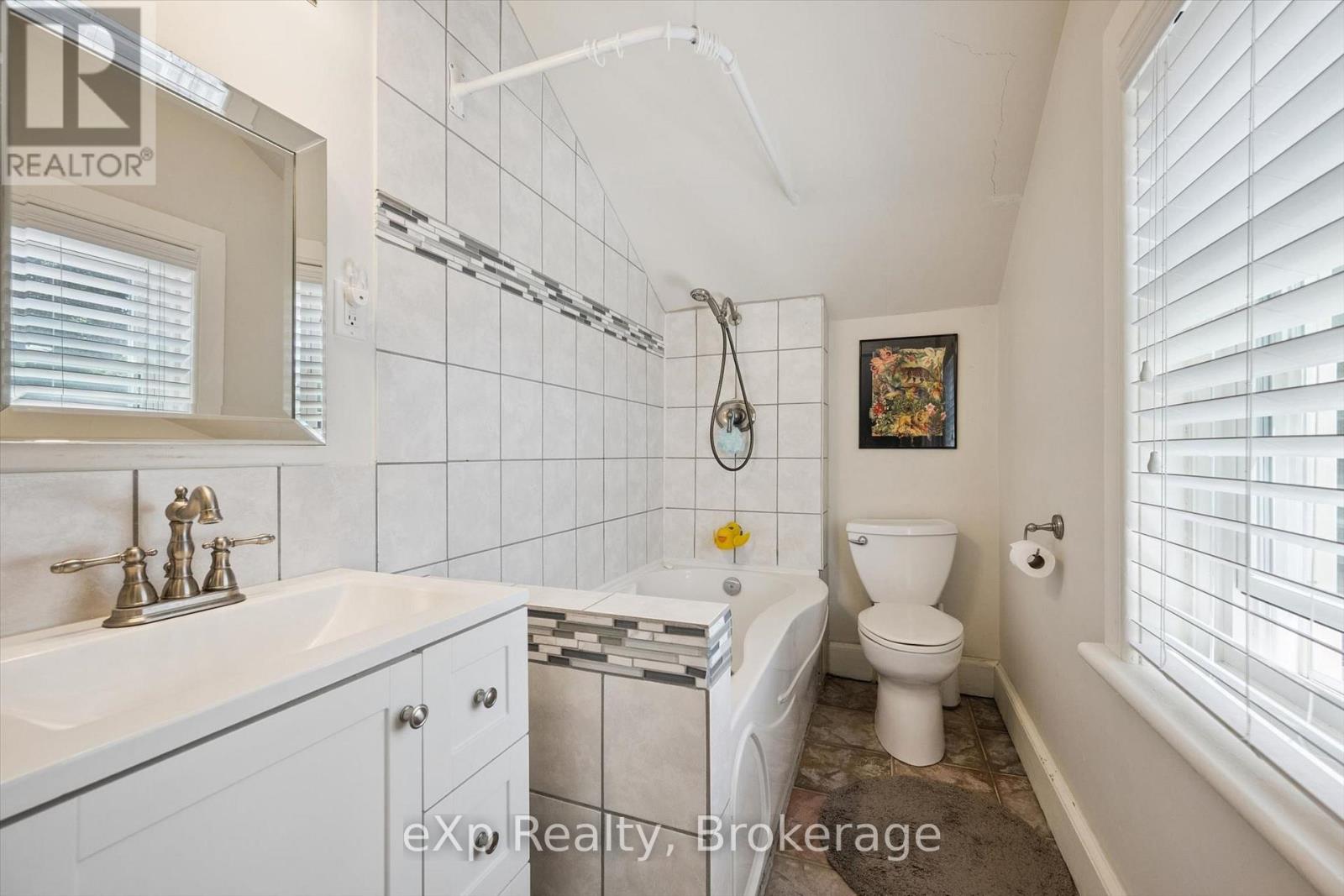 650 ST DAVID ST, NORTH ROAD - Image 28