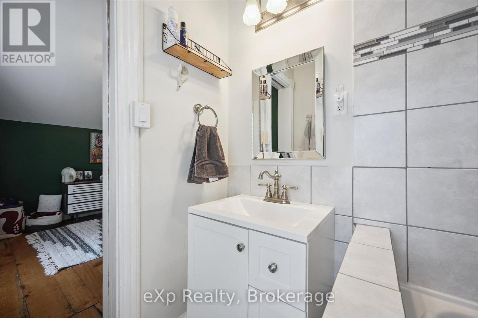 650 ST DAVID ST, NORTH ROAD - Image 29