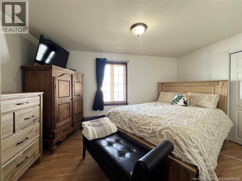 16 Des Érables Avenue - 17