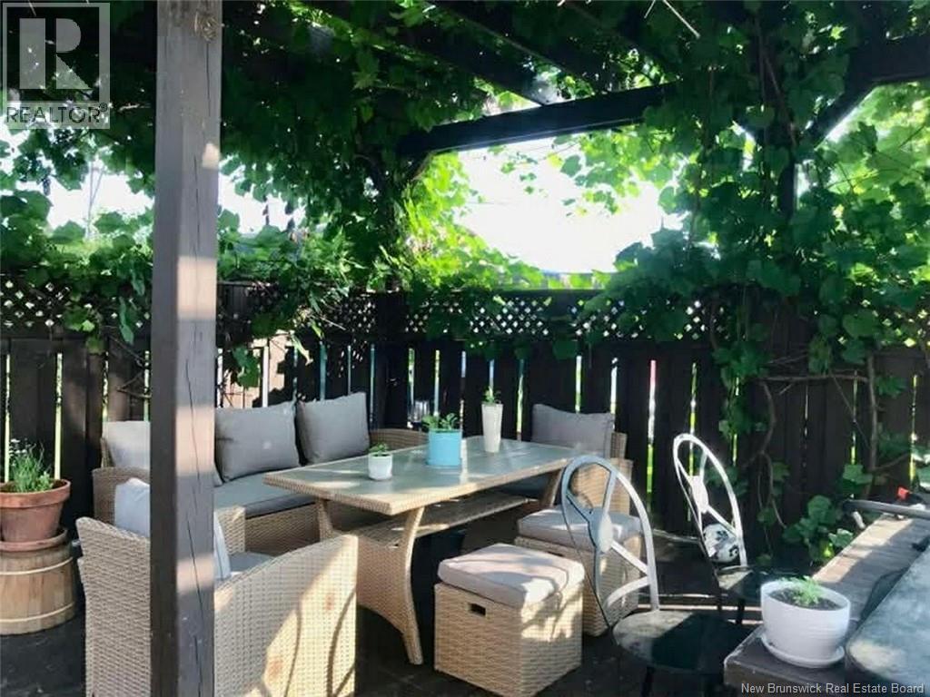 16 Des Érables Avenue - 33