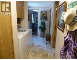 Living room - 737 Kenderdine Boulevard, Turtle Lake, SK S0M1J0 Photo 13