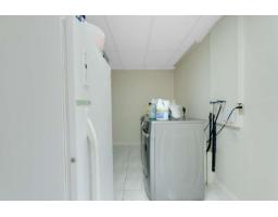 9012 145a Street, Surrey, BC V3R7Y4 Photo 32