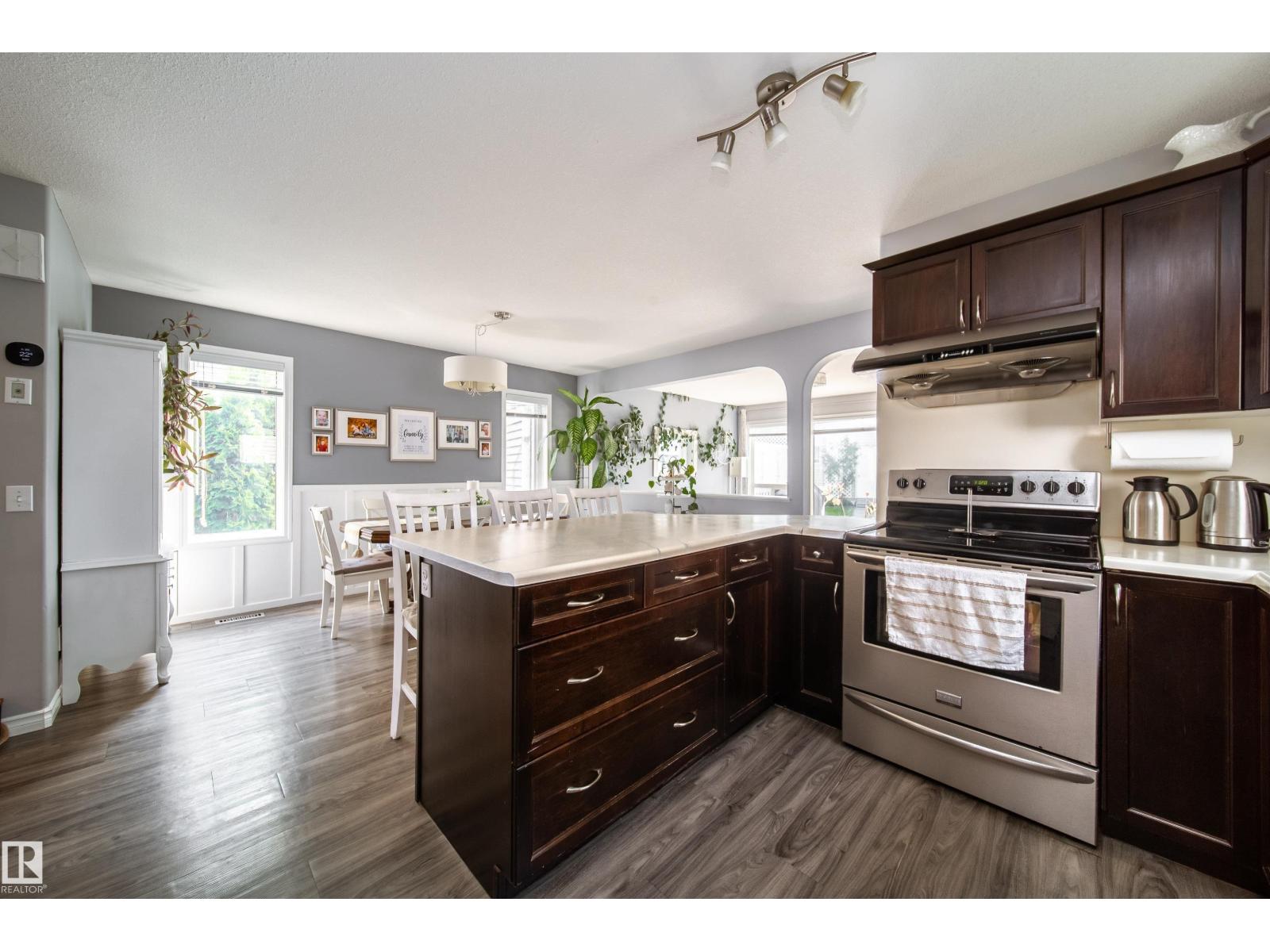 7239 21 AV SW - Image 14