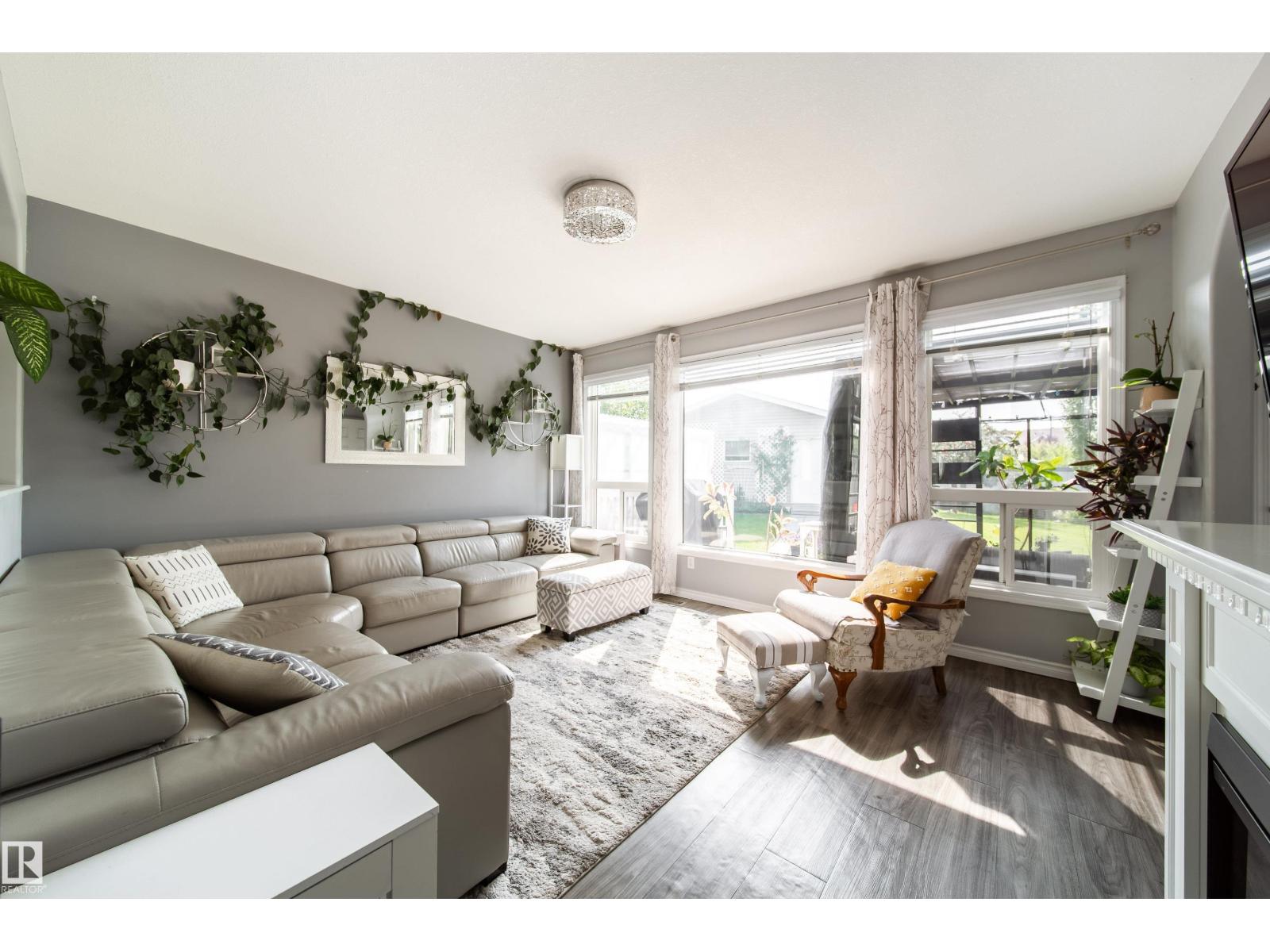 7239 21 AV SW - Image 20
