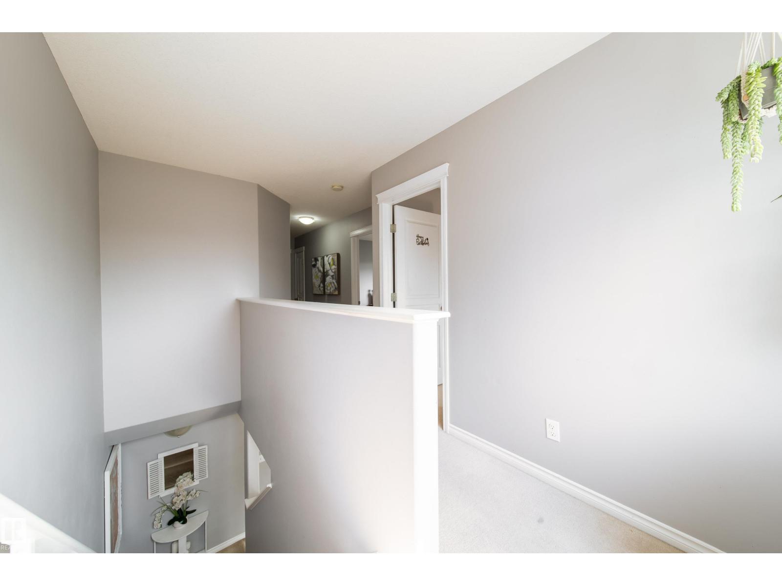 7239 21 AV SW - 26