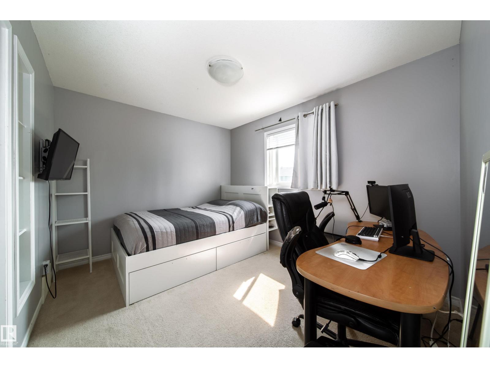 7239 21 AV SW - 27
