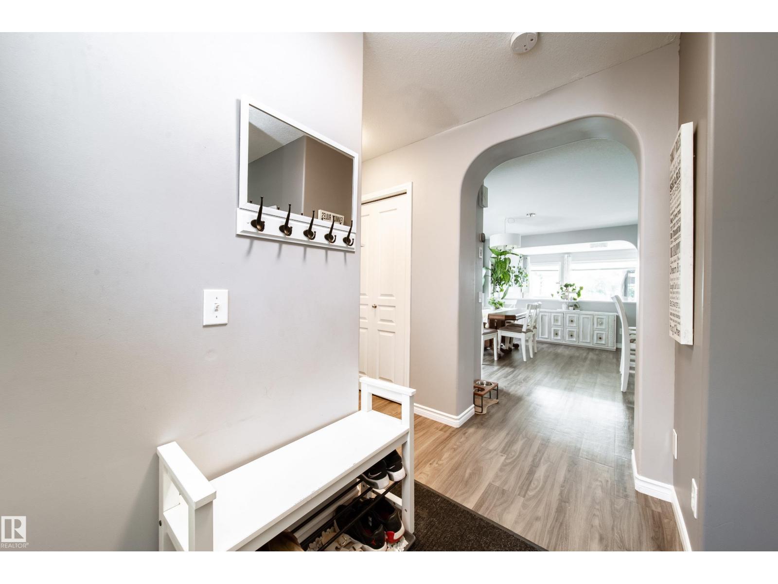 7239 21 AV SW - 6