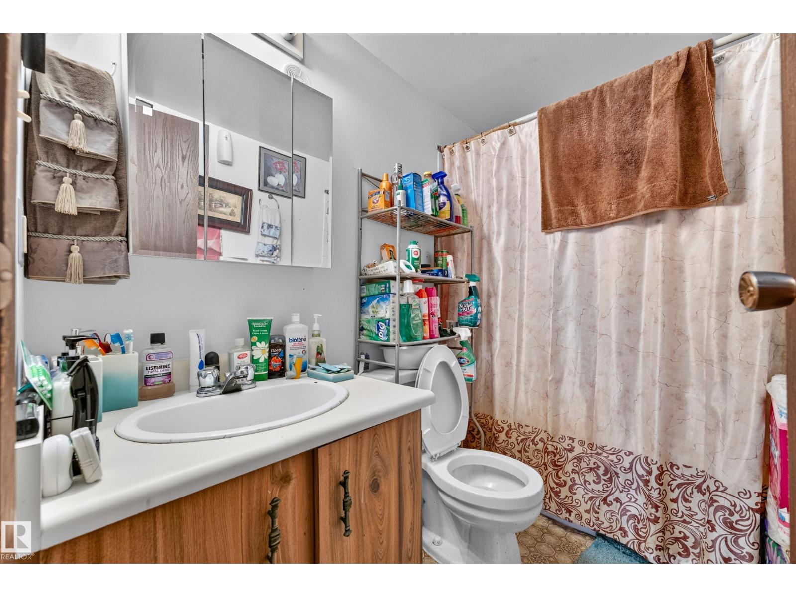#206 10842 107 ST NW - 15