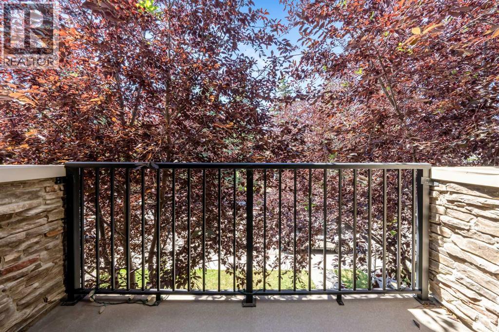 1918 36 Street SW - 23