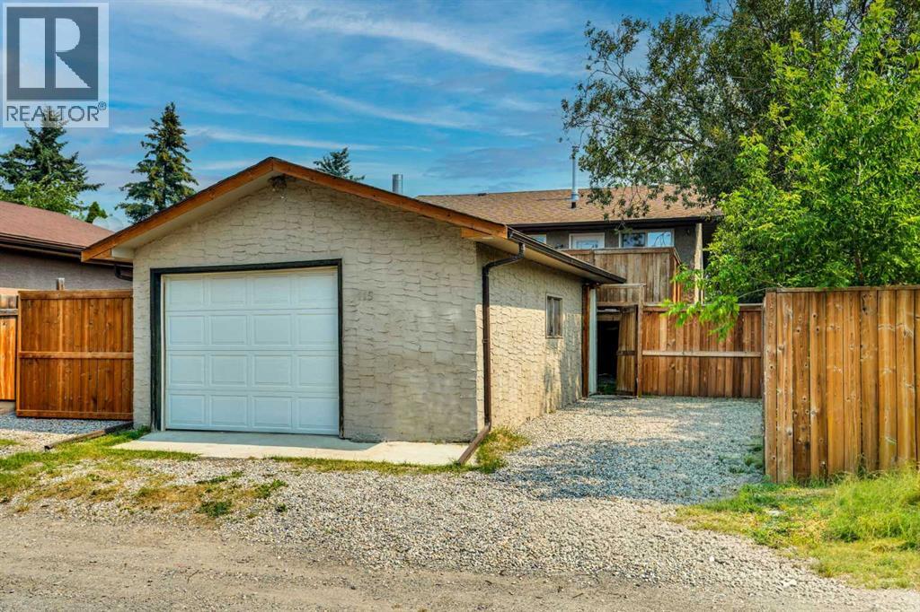 115 Abingdon Crescent NE - Image 33